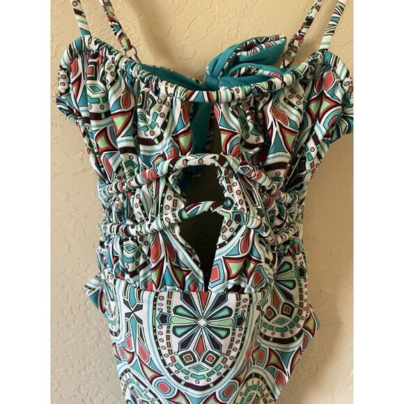 Becca Mosaic Print One-Piece Cutout Front Swimsuit Size Medium MSRP $138 - Picture 11 of 11